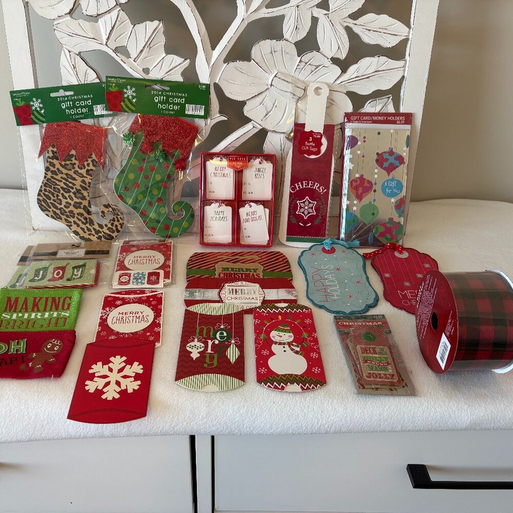 Holiday Gift Tag, Gift Card, Wine Tag and Ribbon Set